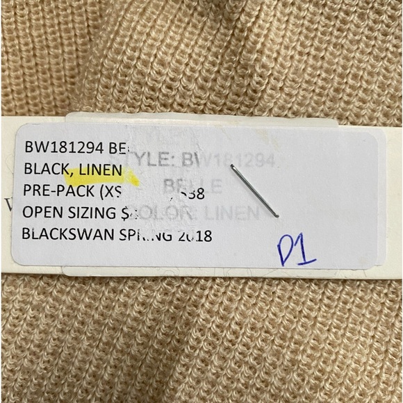 Nwt black swan cold shoulder sweater - Picture 7 of 7